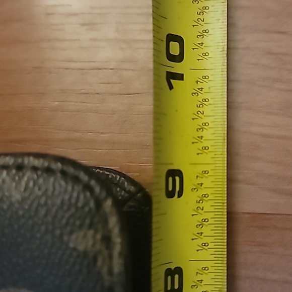 Elegant Brown Designer Shoulder Bag - Picture 10 of 12